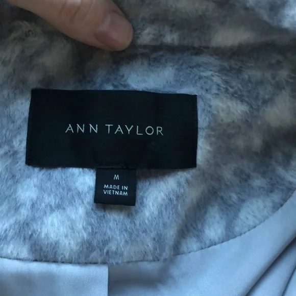 ANN TAYLOR $258 GRAY ANIMAL PRINT CHESTERFIELD COAT - Picture 14 of 15